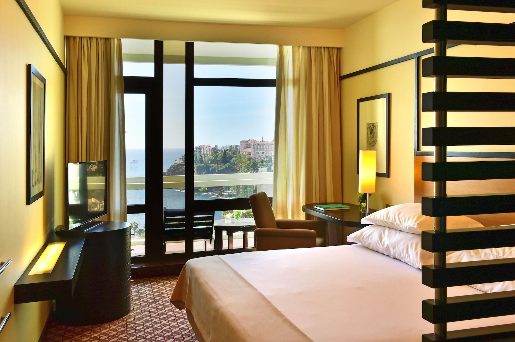 Pestana Casino Park Hotel&Casino Funchal  Esterno foto A room at the hotel