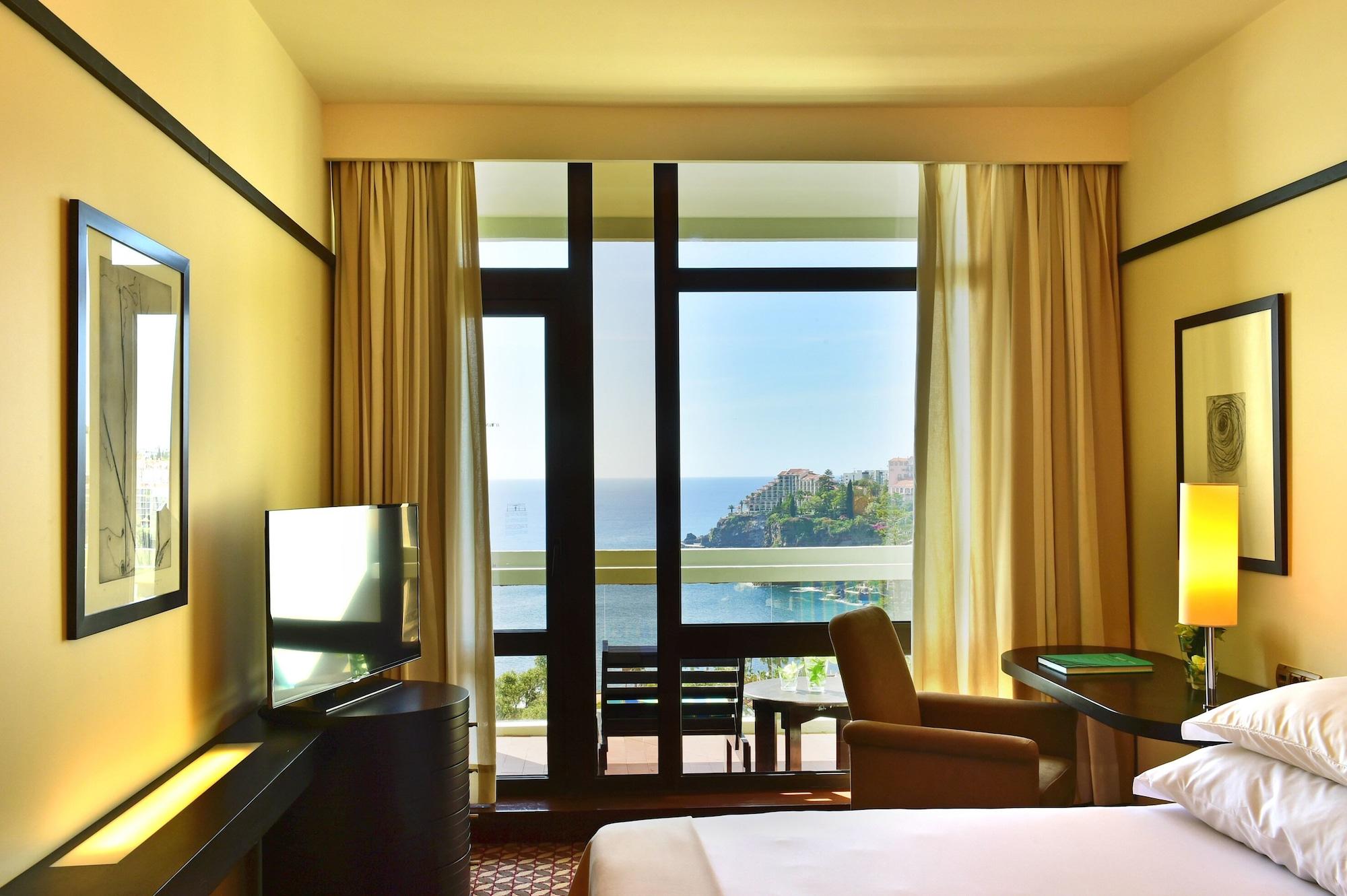 Pestana Casino Park Hotel&Casino Funchal  Esterno foto A room at the hotel