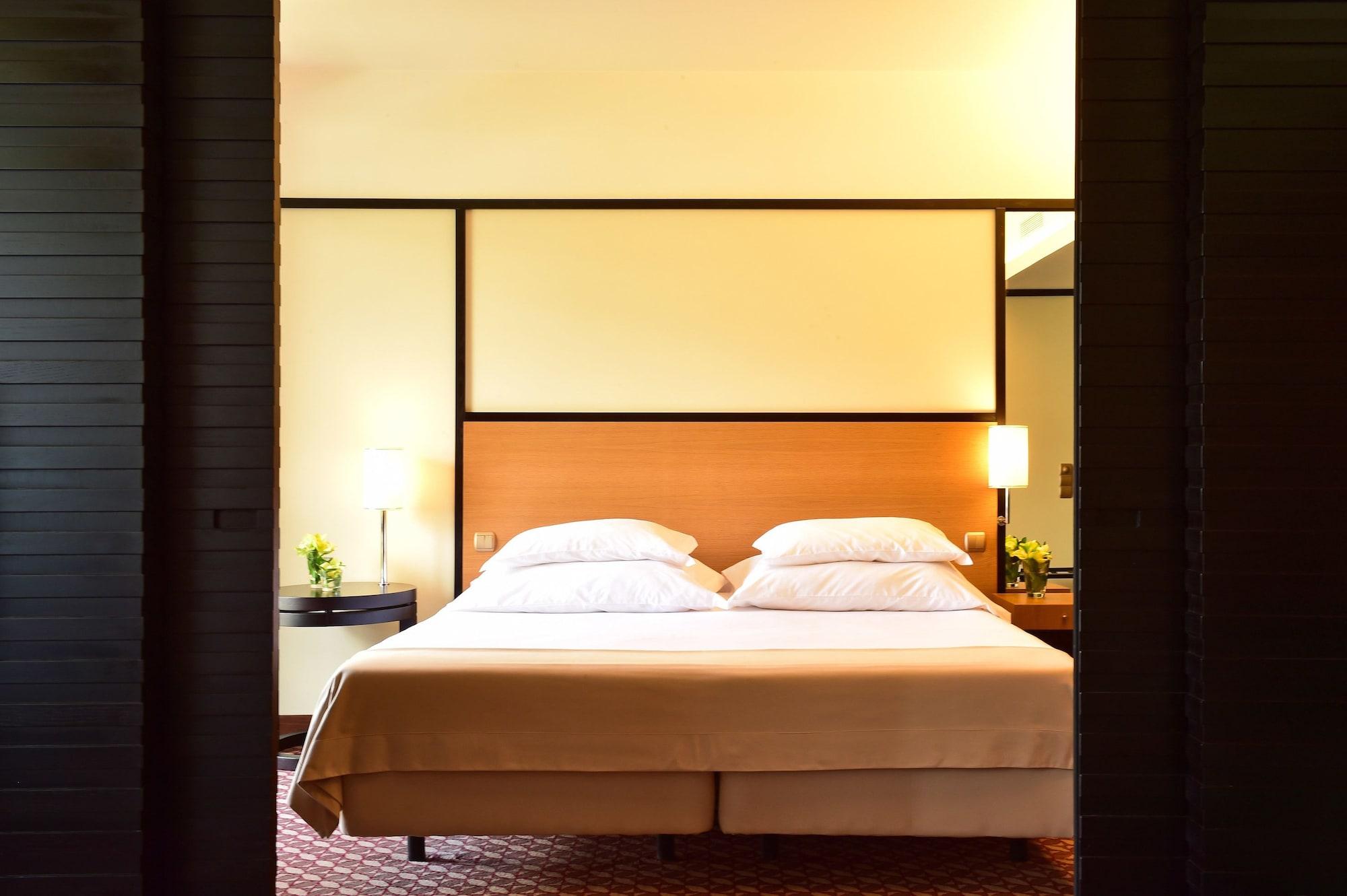 Pestana Casino Park Hotel&Casino Funchal  Esterno foto A room at the Mandarin Oriental, Madrid