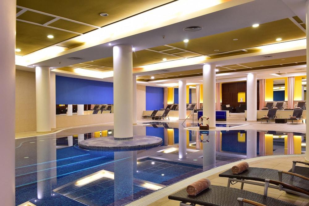 Pestana Casino Park Hotel&Casino Funchal  Esterno foto The spa at the hotel