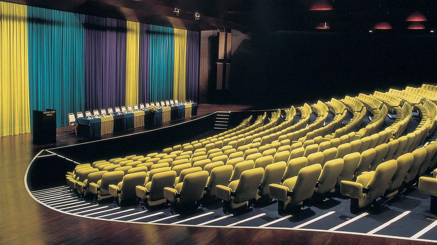 Pestana Casino Park Hotel&Casino Funchal  Servizi foto The interior of the main theatre
